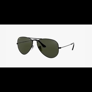 Ray-Ban Black Aviator Classic Sunglasses